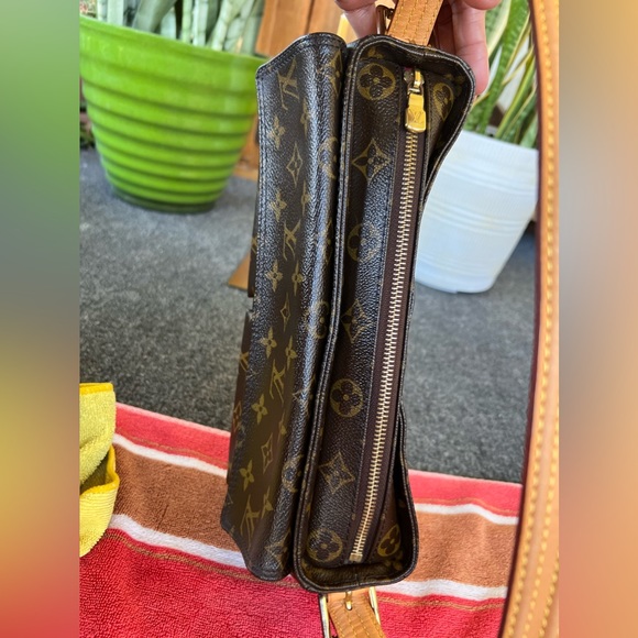 🔥🔥Louis Vuitton Viva Cite🔥🔥 - Picture 15 of 16